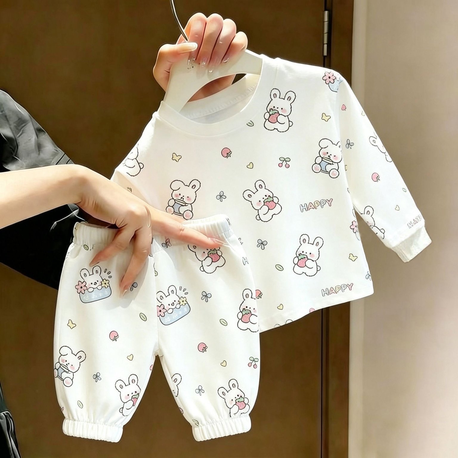 Girls  Cartoon Cute Rabbit All-Over Print Long-Sleeve T-Shirt & Pants Two-Piece Set