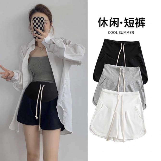 Maternity shorts, sporty style