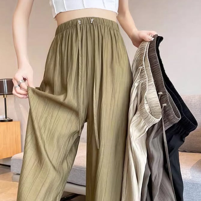 Maternity cotton linen pants.