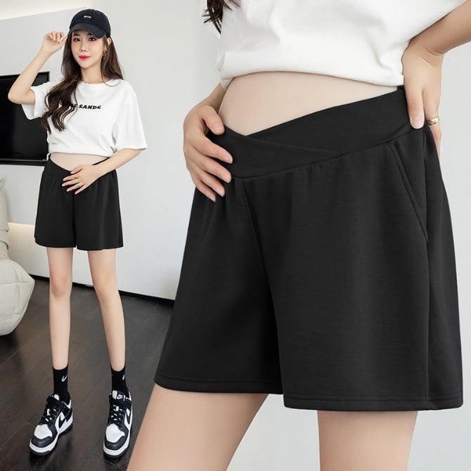 Maternity shorts in space cotton leisure pants