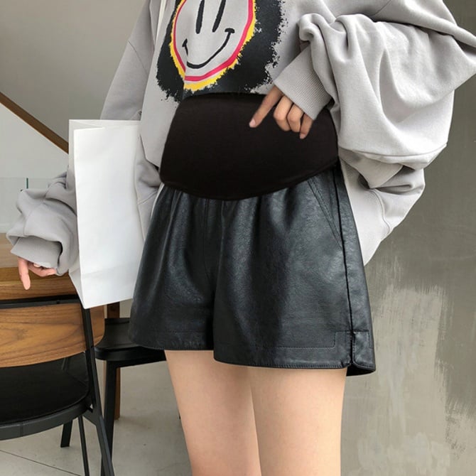 Maternity PU Leather Shorts"