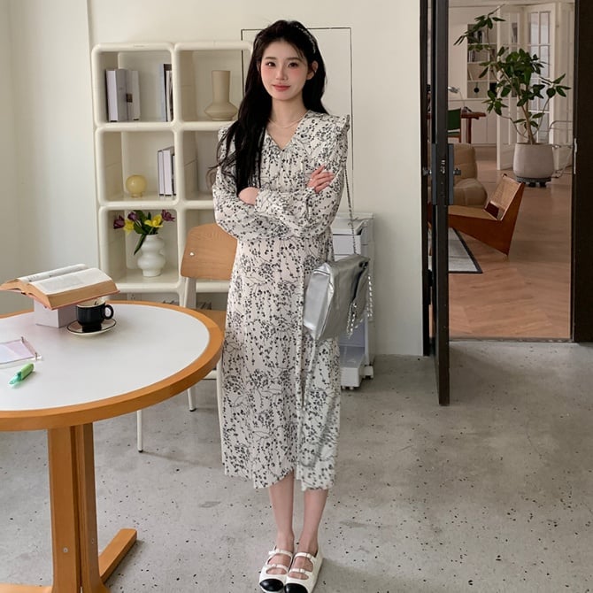Maternity French-Style Floral Long-Sleeve Dress with Peter Pan Collar