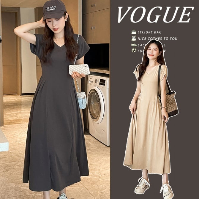Elegant French-Inspired Maternity Dress